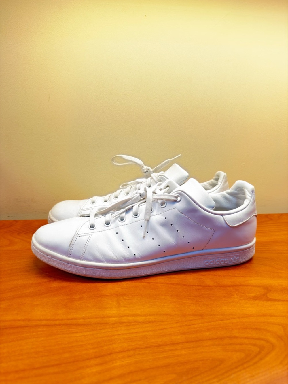 adidas Men's White Low-Top Leather Sneakers